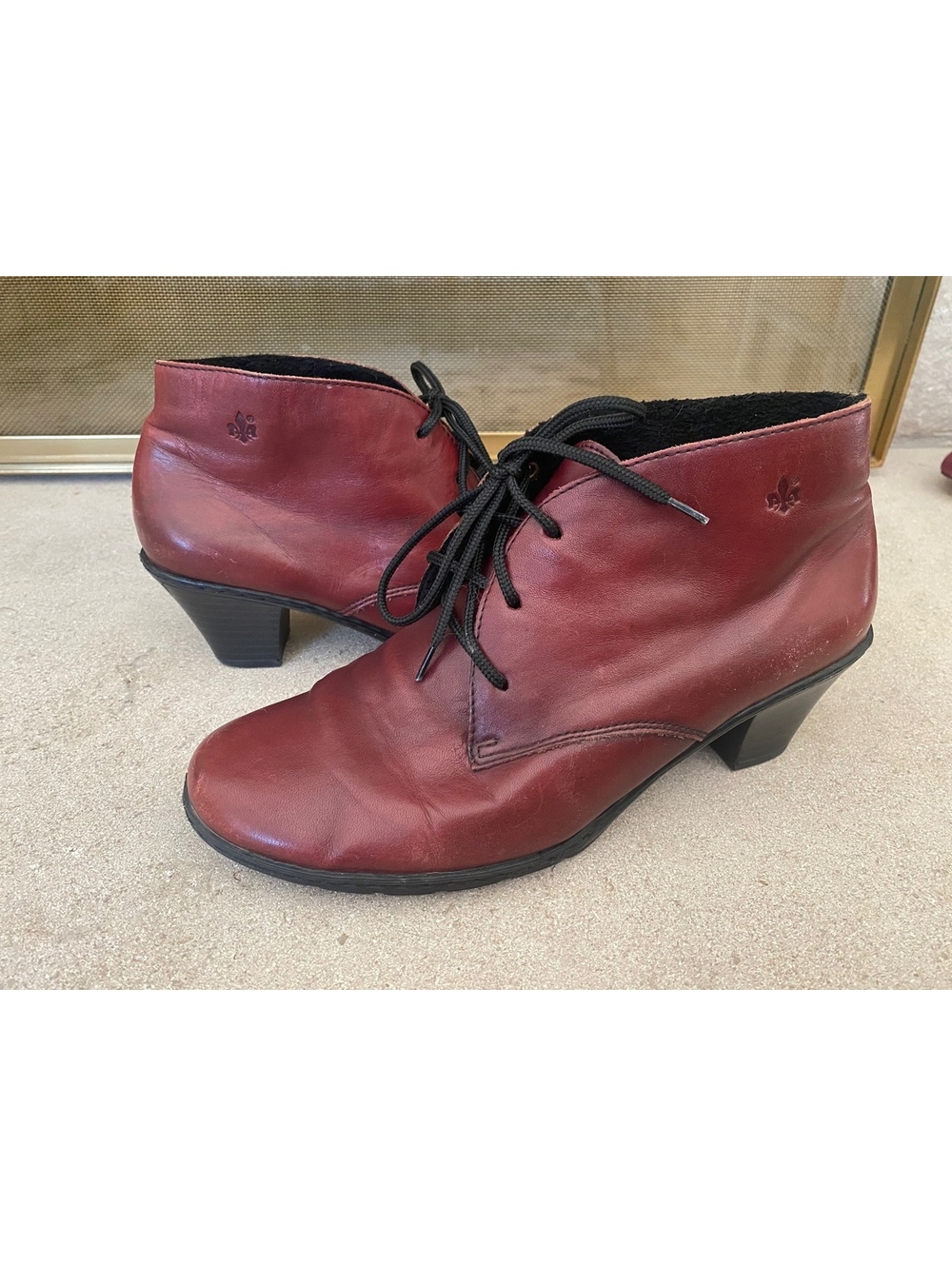Rieker vintage 1940's inspired red leather lace up stacked high heel bootie 38/7